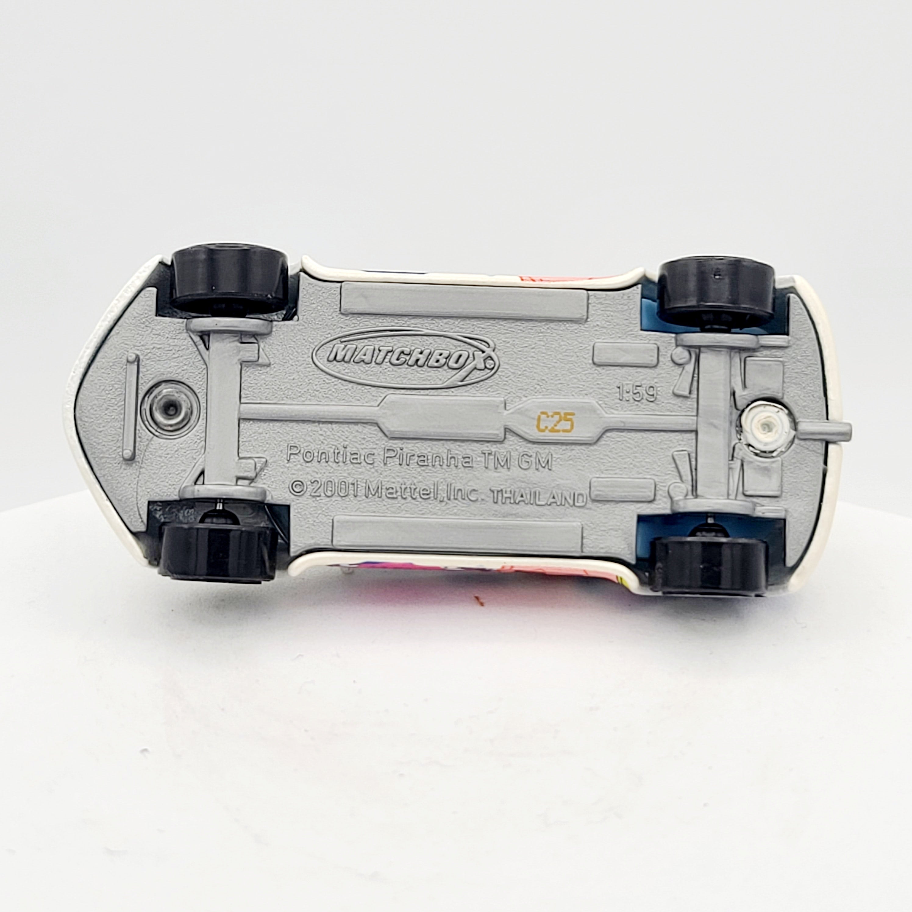 Matchbox Pontiac Piranha concept - Patrick Star (2010 MBX Spongebob Squarepants)